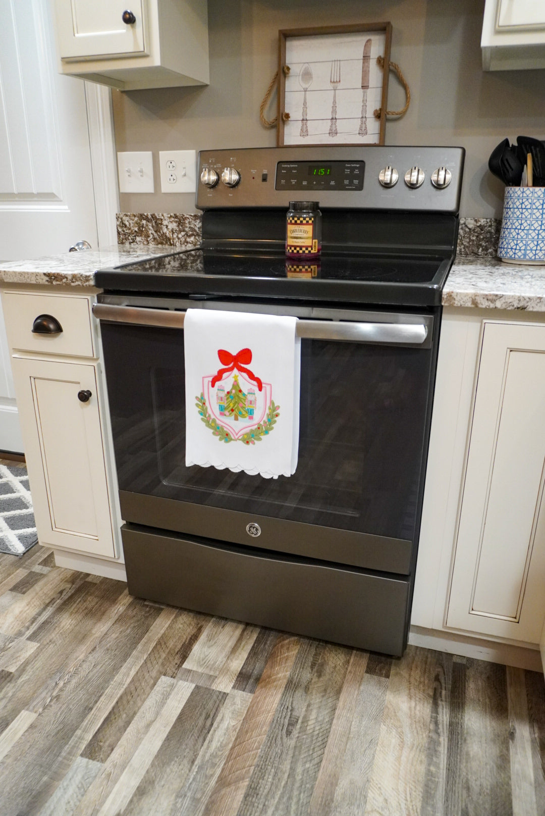 Nutcracker Crest Scalloped Tea Towel