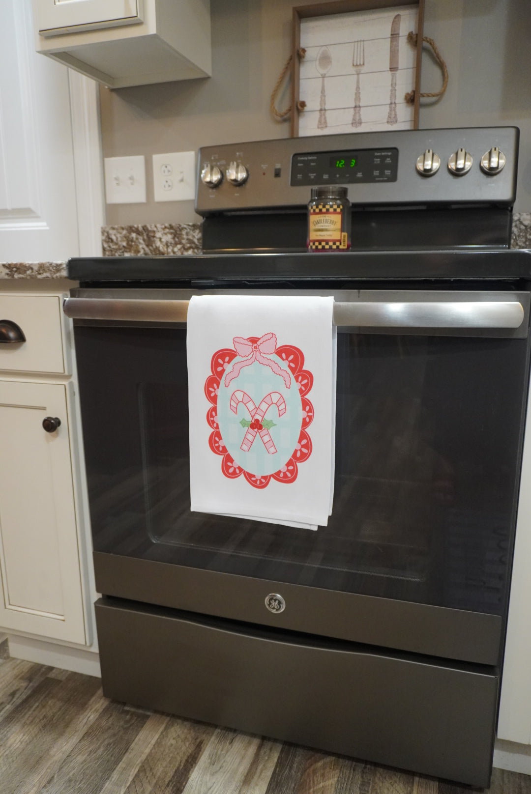 Scalloped Candy Cane Tea Towel