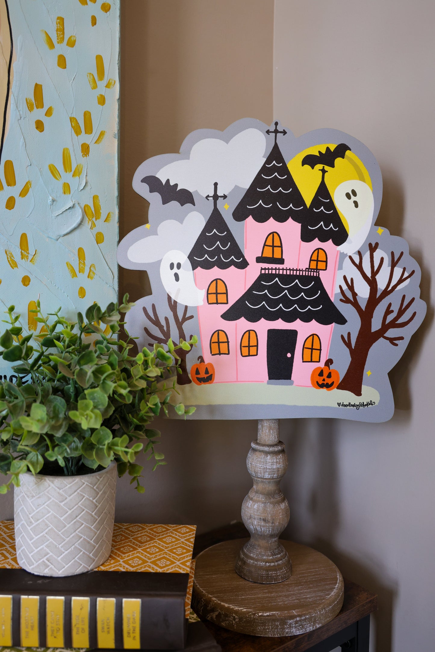 Pink Haunted House with Ghosts Topper