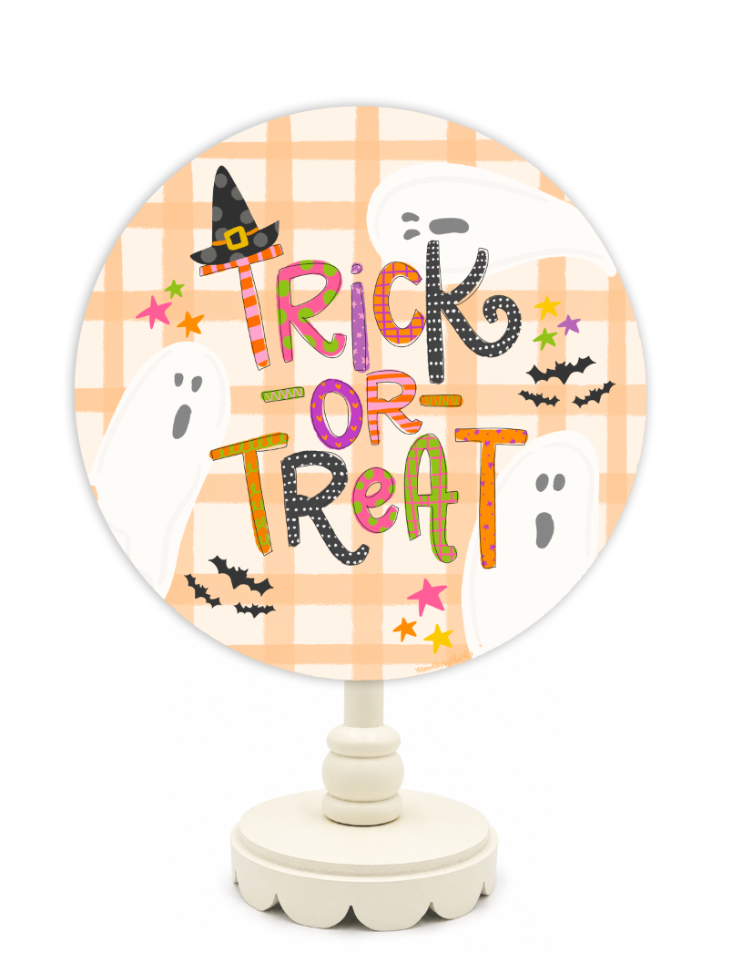 Trick or Treat Topper with ghosts on a gingham background