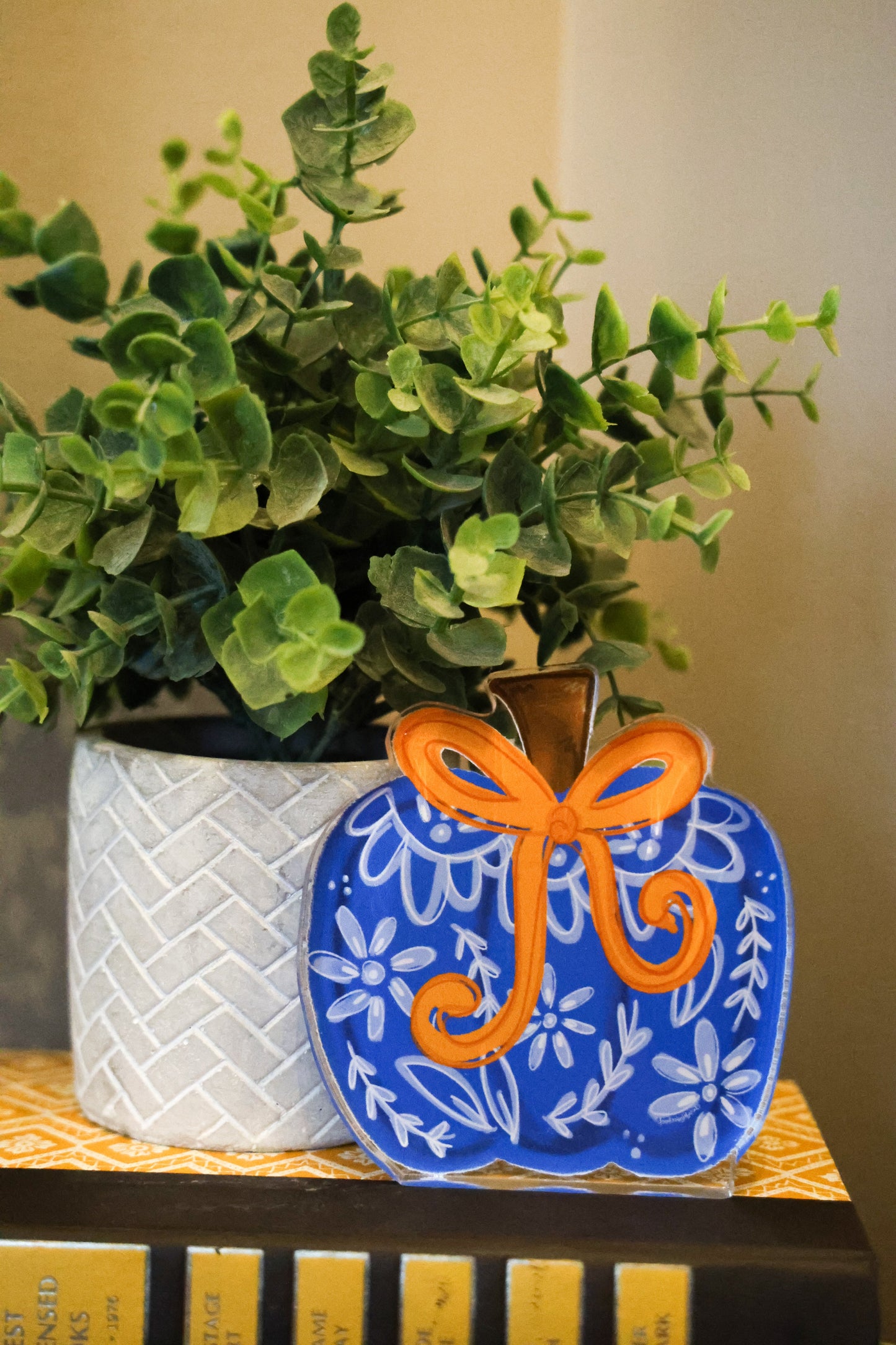 Blue Chinoiserie Pumpkin with Bow Acrylic Shelf Sitter